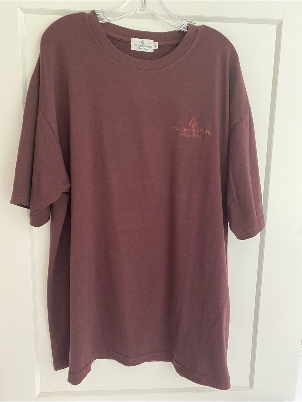Four Seasons Hotel Hong Kong Short Sleeve T-Shirt | Size 2XL